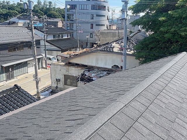 石付き板金屋根の施工