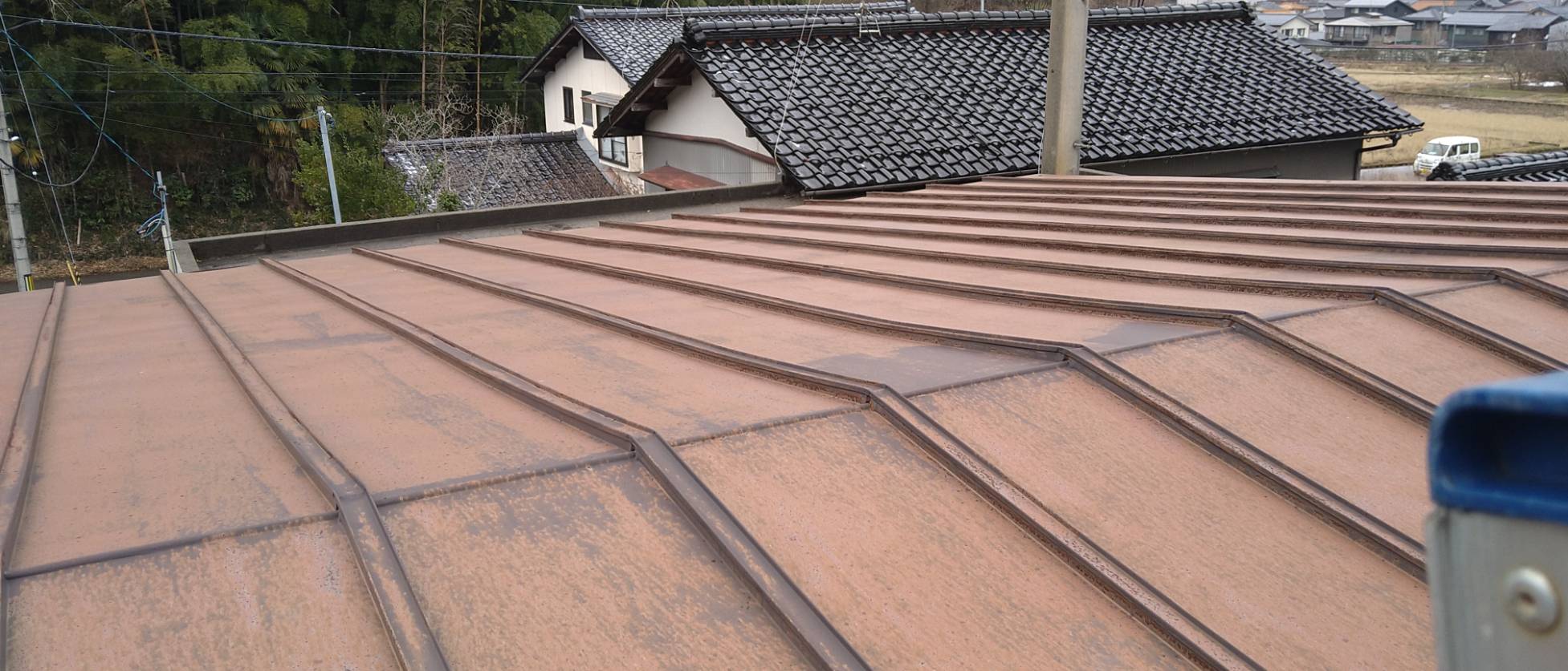 金沢市で瓦棒屋根→屋根カバー工事。雨漏りや屋根破損からのご相談でした